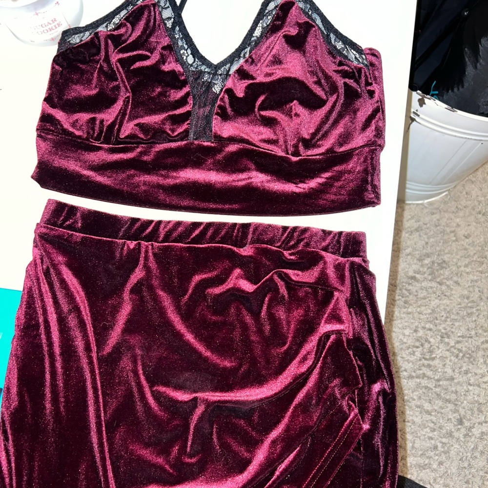 Burgundy skirt set